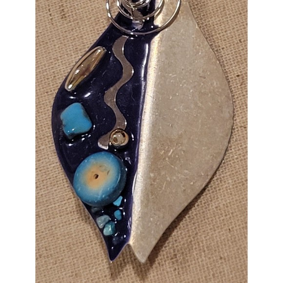 Vintage Enamel Fish Mix Media Pendant Puka Shell Necklace 16" Hawaiian Boho Surf - Picture 3 of 8